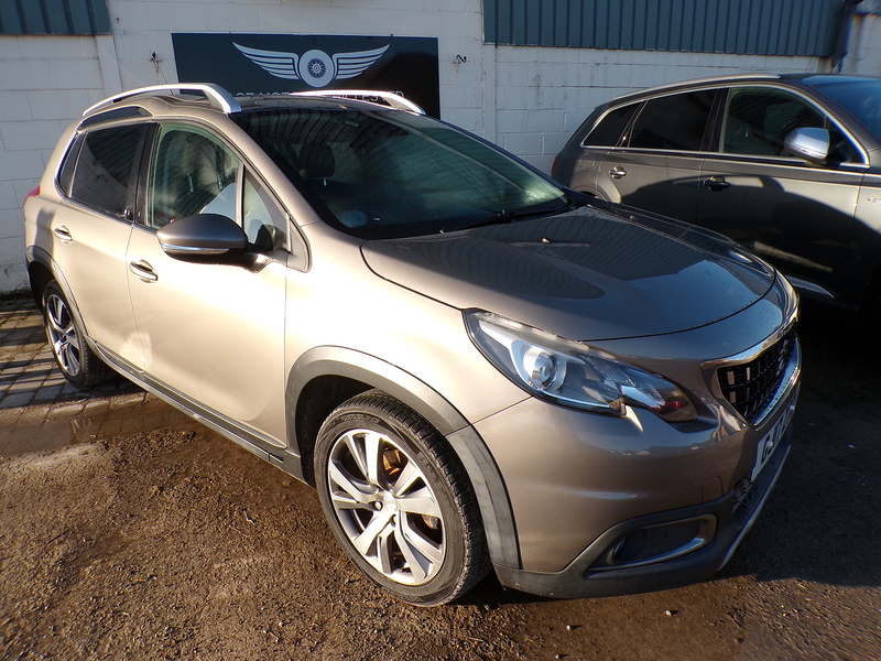 Peugeot 2008 PureTech Allure - U1761