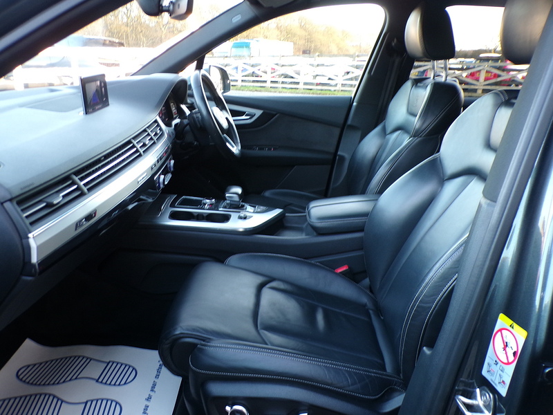 Audi SQ7 TDI V8 - U1763