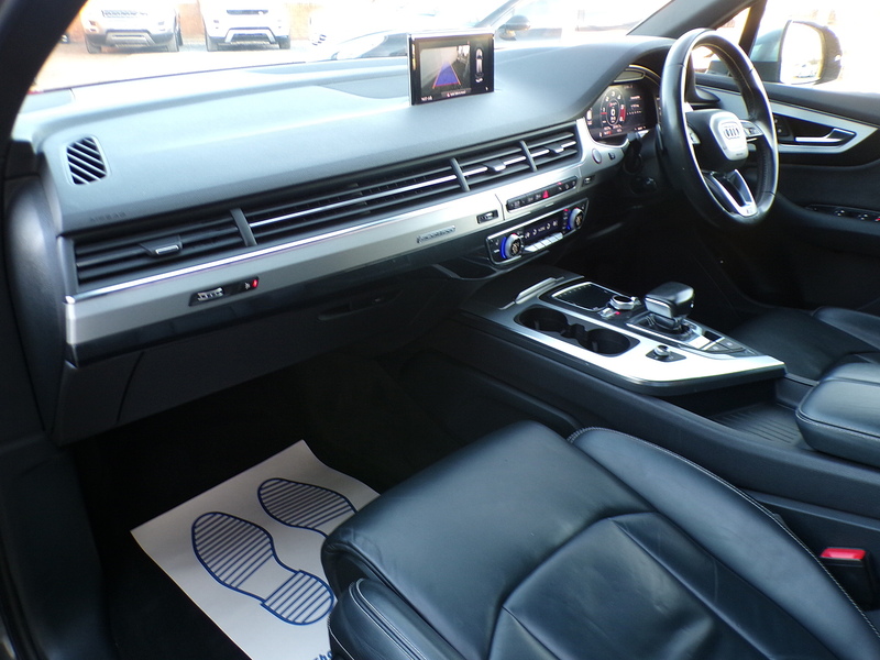 Audi SQ7 TDI V8 - U1763