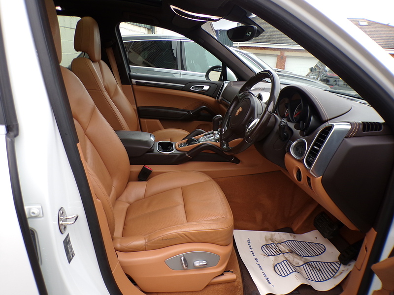 Porsche Cayenne TD V6 - U1765