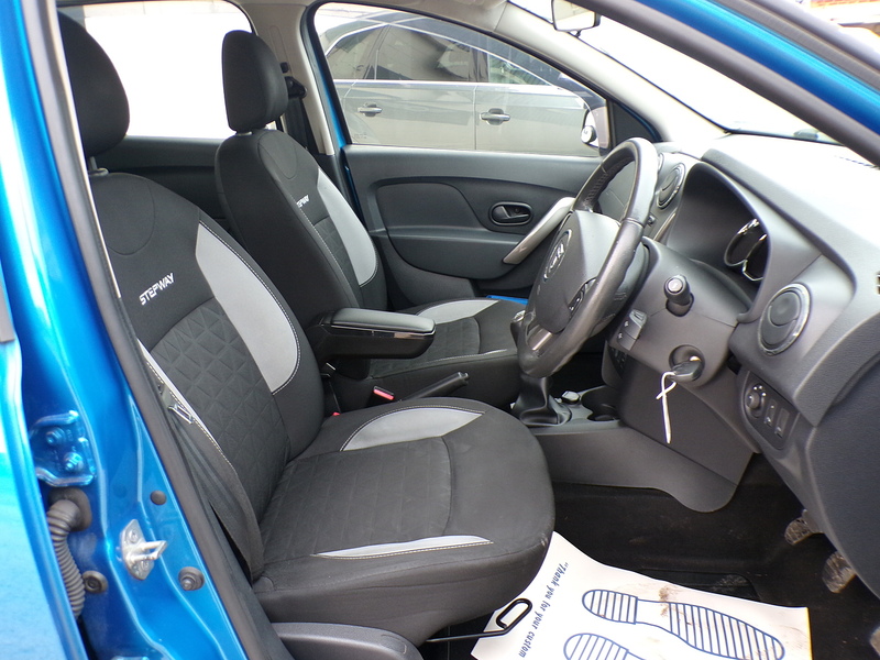 Dacia Sandero Stepway dCi Laureate - U1767