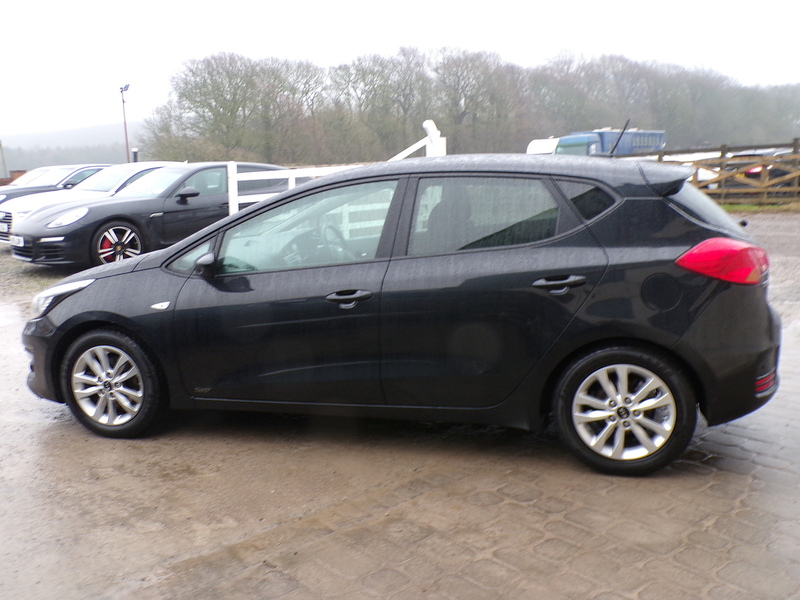 Kia Ceed SR7 - U1769