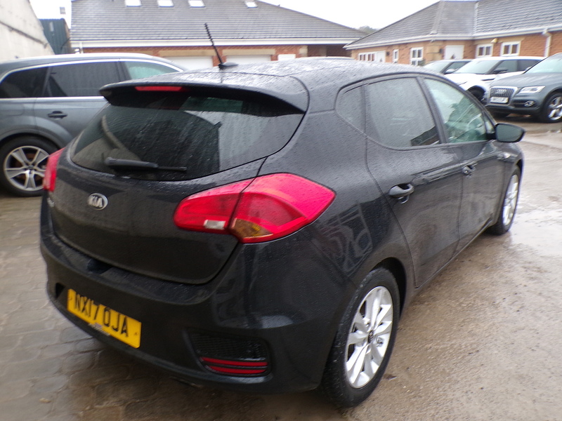 Kia Ceed SR7 - U1769