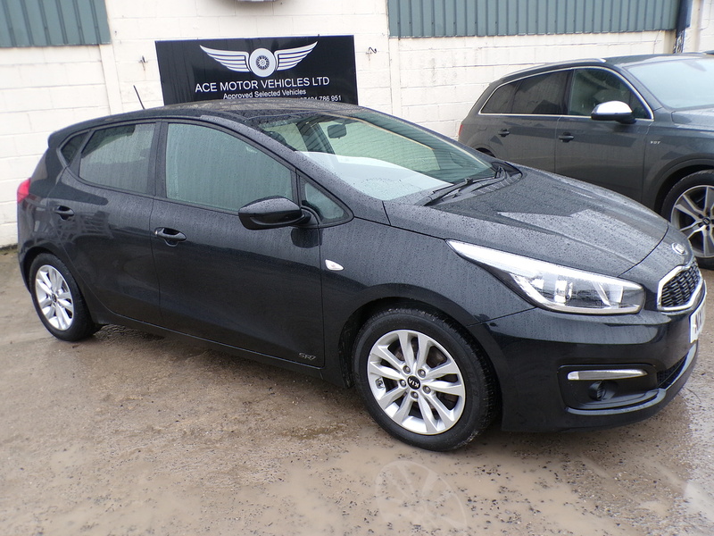 Kia Ceed SR7 - U1769