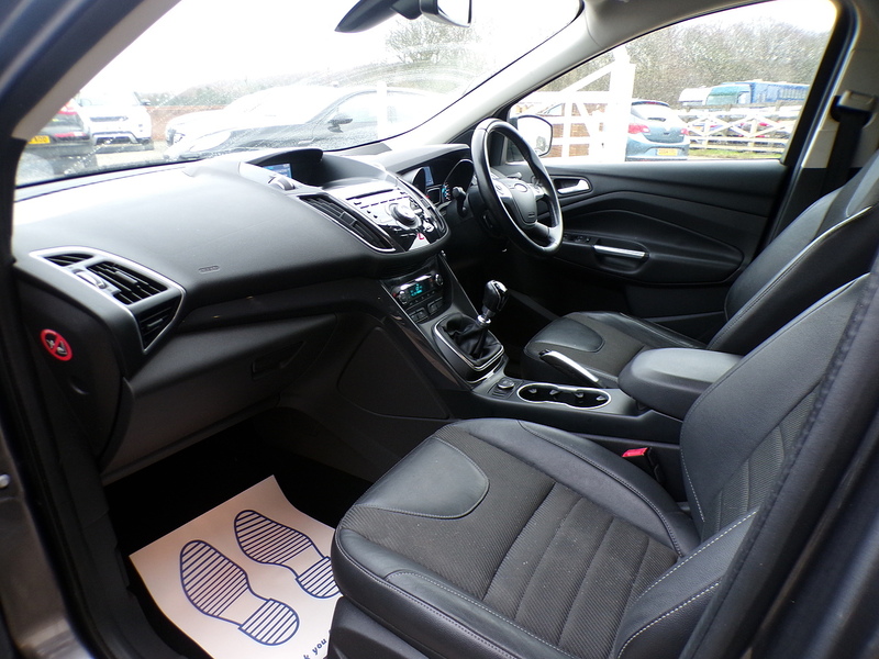 Ford Kuga TDCi Titanium - U1772