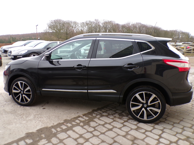 Nissan Qashqai dCi Premier Limited Edition - U1776