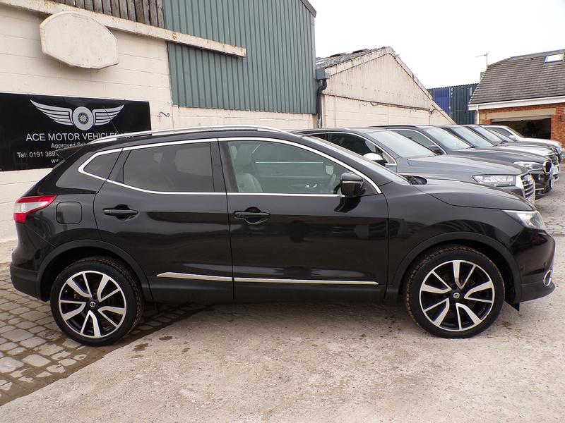 Nissan Qashqai dCi Premier Limited Edition - U1776