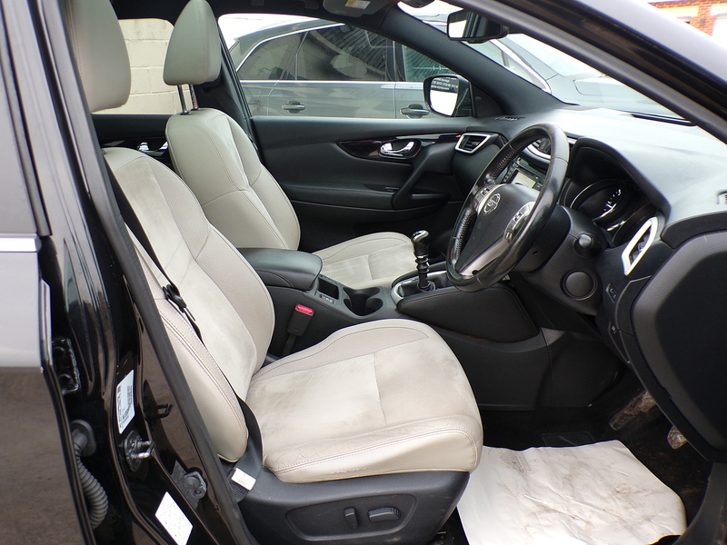 Nissan Qashqai dCi Premier Limited Edition - U1776