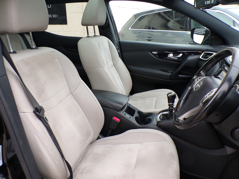 Nissan Qashqai dCi Premier Limited Edition - U1776