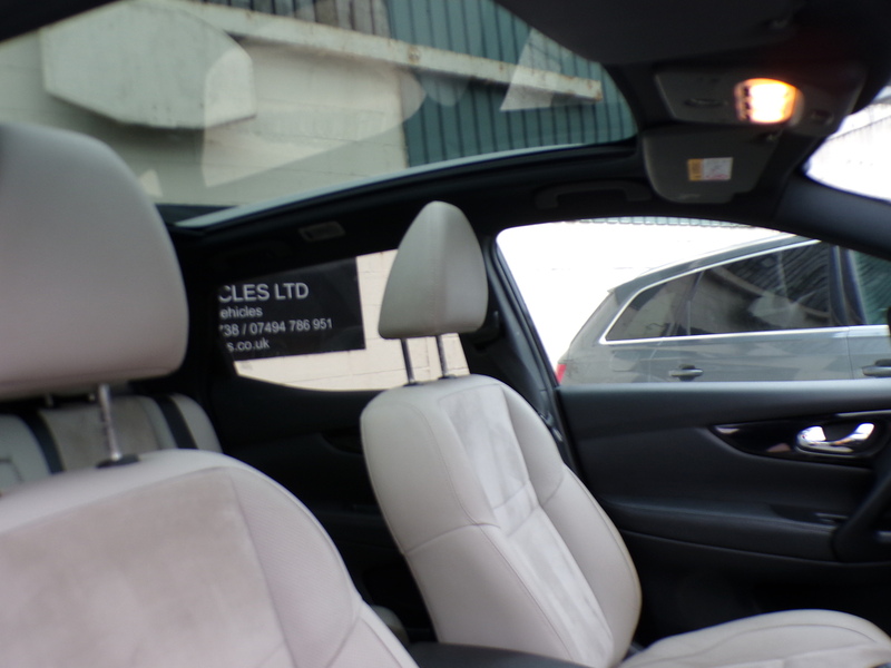 Nissan Qashqai dCi Premier Limited Edition - U1776