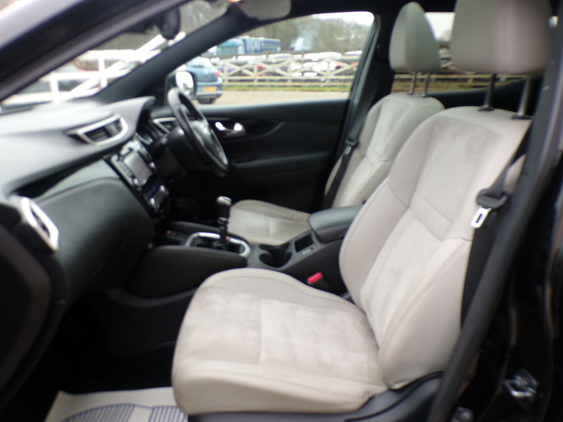 Nissan Qashqai dCi Premier Limited Edition - U1776