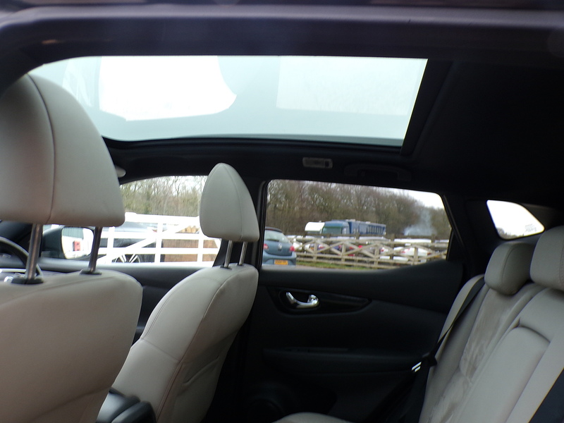 Nissan Qashqai dCi Premier Limited Edition - U1776