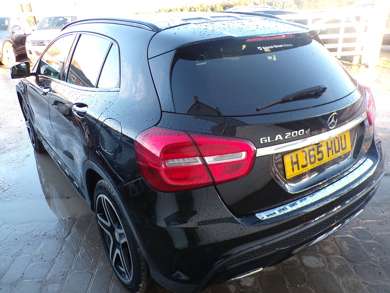 Mercedes-Benz GLA GLA200d AMG Line - U1779