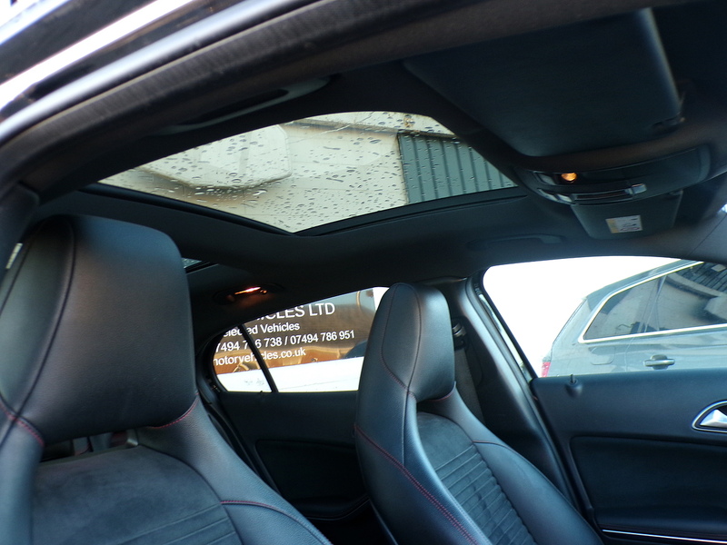 Mercedes-Benz GLA GLA200d AMG Line - U1779