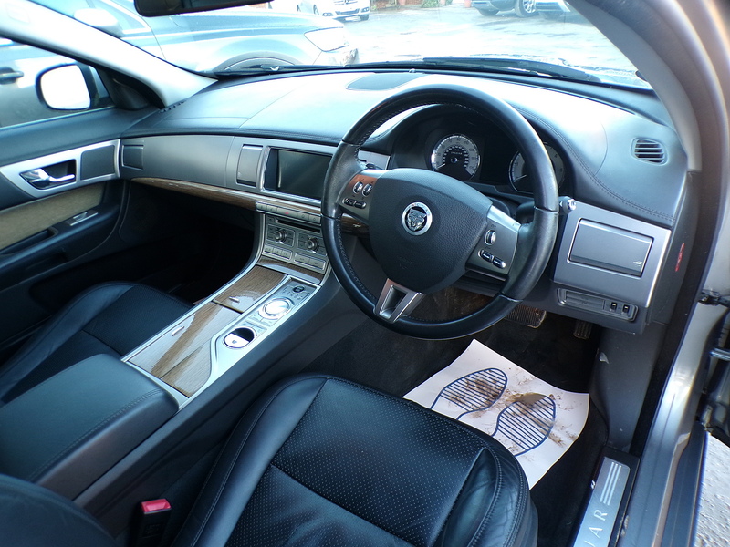 Jaguar XF d V6 Premium Luxury - U1782
