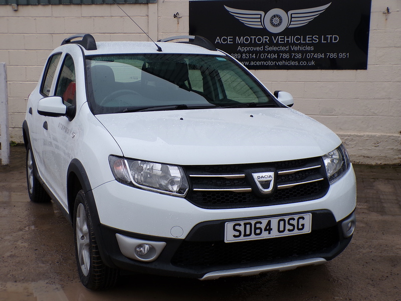 Dacia Sandero Stepway dCi Laureate - U1784