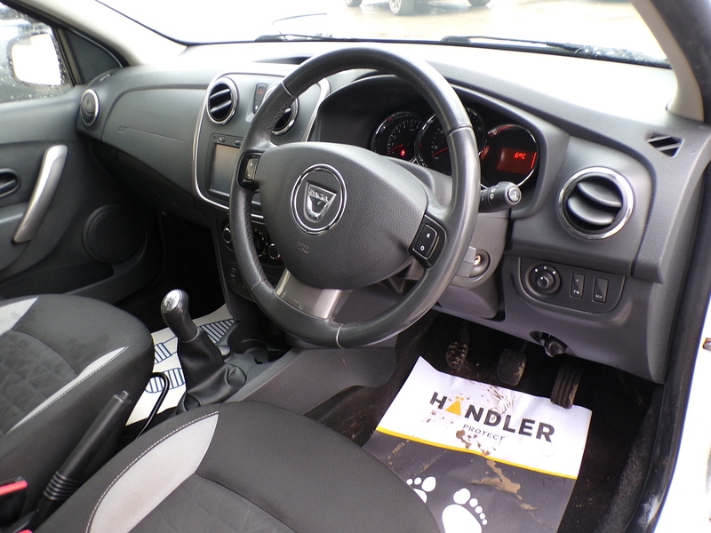 Dacia Sandero Stepway dCi Laureate - U1784