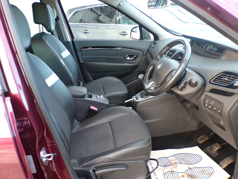 Renault Scenic dCi Dynamique Nav - U1786