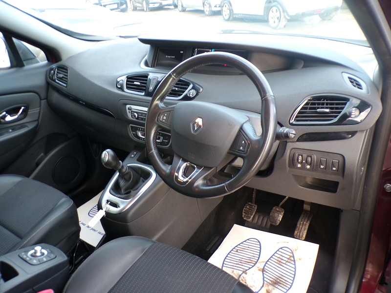 Renault Scenic dCi Dynamique Nav - U1786