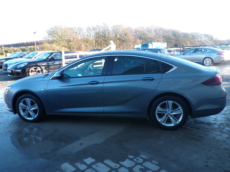 Vauxhall Insignia Turbo D ecoTEC BlueInjection SRi Nav - U1790