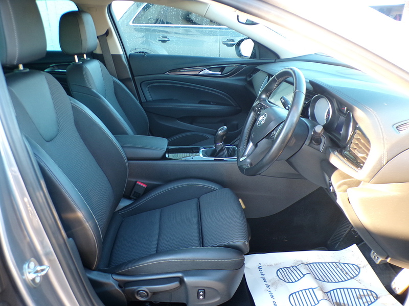 Vauxhall Insignia Turbo D ecoTEC BlueInjection SRi Nav - U1790