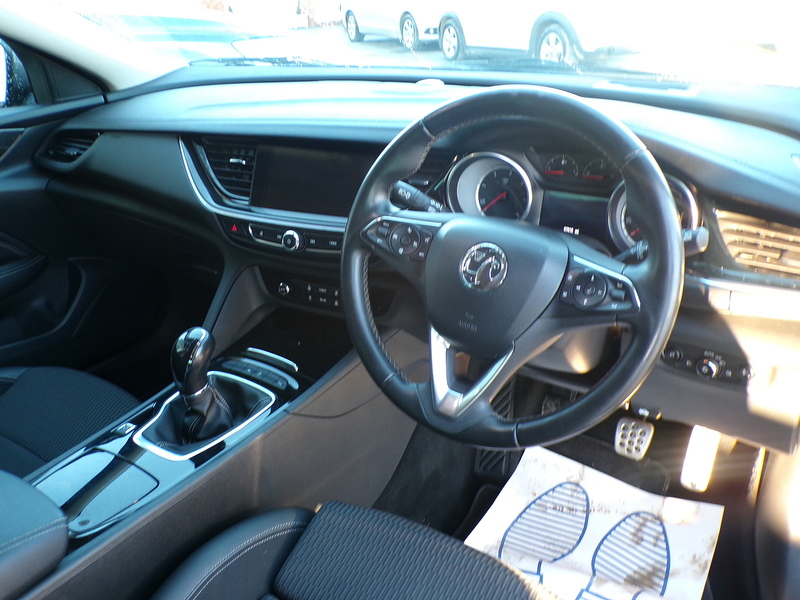 Vauxhall Insignia Turbo D ecoTEC BlueInjection SRi Nav - U1790