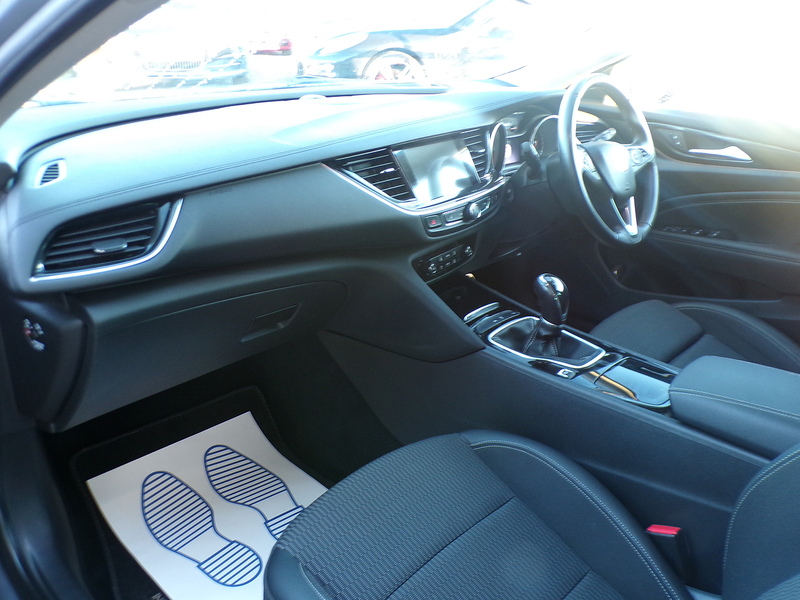 Vauxhall Insignia Turbo D ecoTEC BlueInjection SRi Nav - U1790