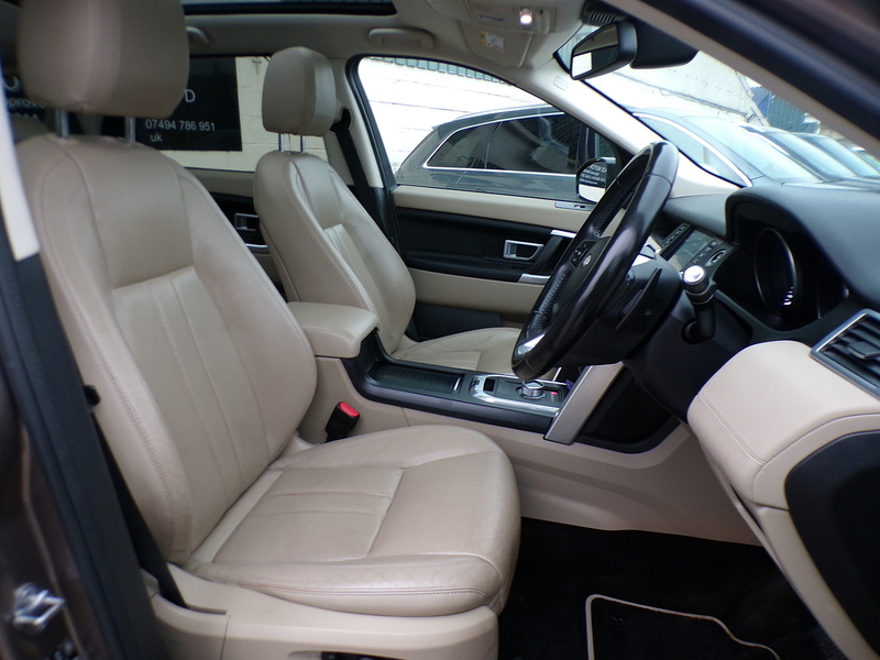 Land Rover Discovery Sport SD4 HSE - U1791