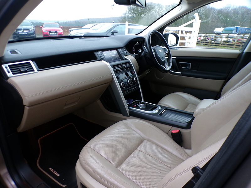 Land Rover Discovery Sport SD4 HSE - U1791