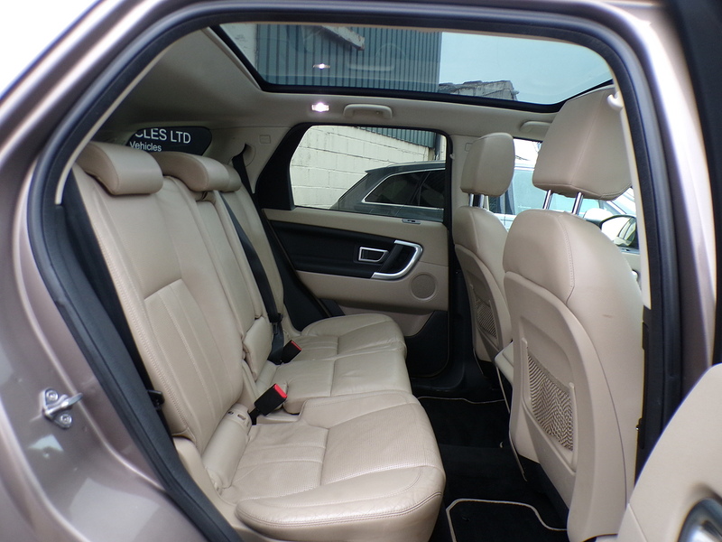 Land Rover Discovery Sport SD4 HSE - U1791