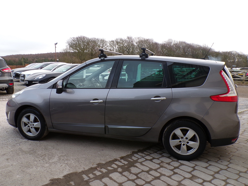 Renault Grand Scenic dCi Dynamique TomTom - U1792