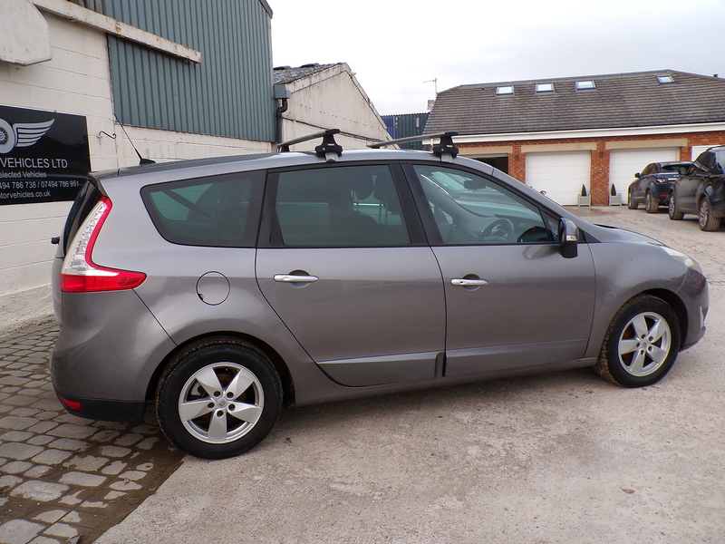 Renault Grand Scenic dCi Dynamique TomTom - U1792