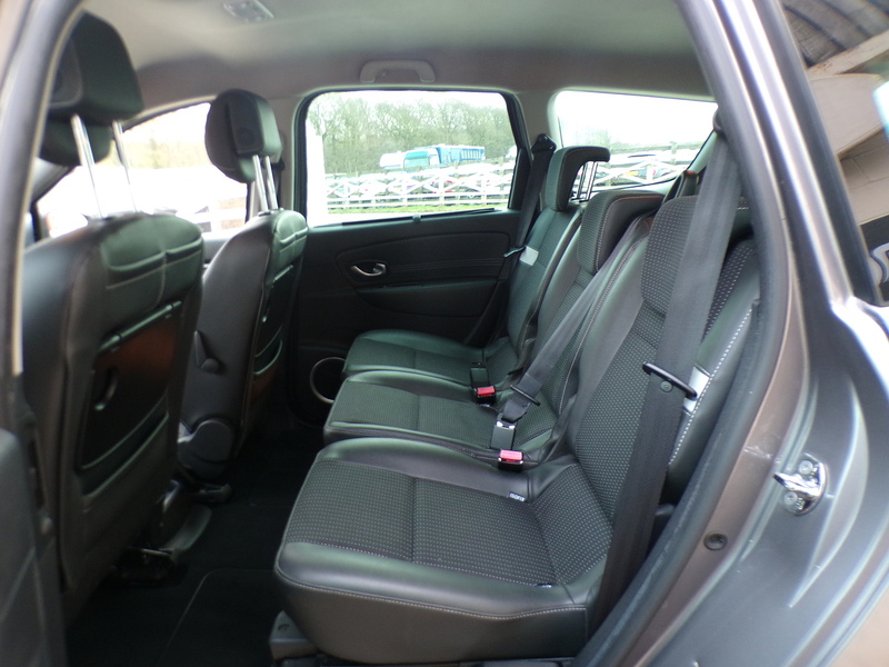 Renault Grand Scenic dCi Dynamique TomTom - U1792