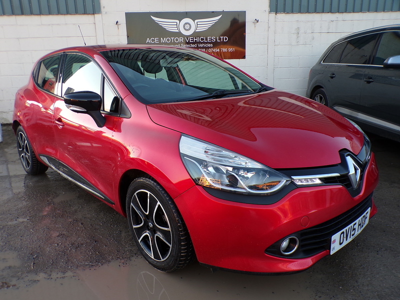 Renault Clio dCi Dynamique MediaNav - U1799