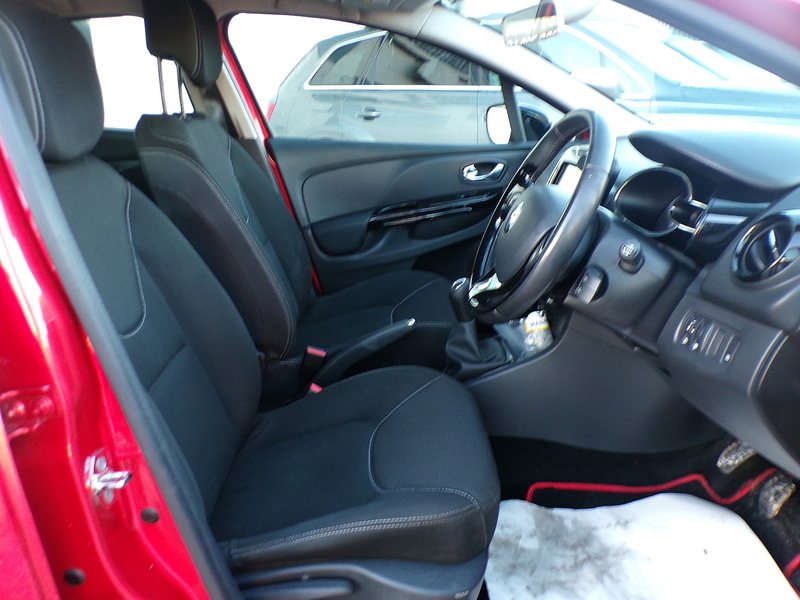 Renault Clio dCi Dynamique MediaNav - U1799