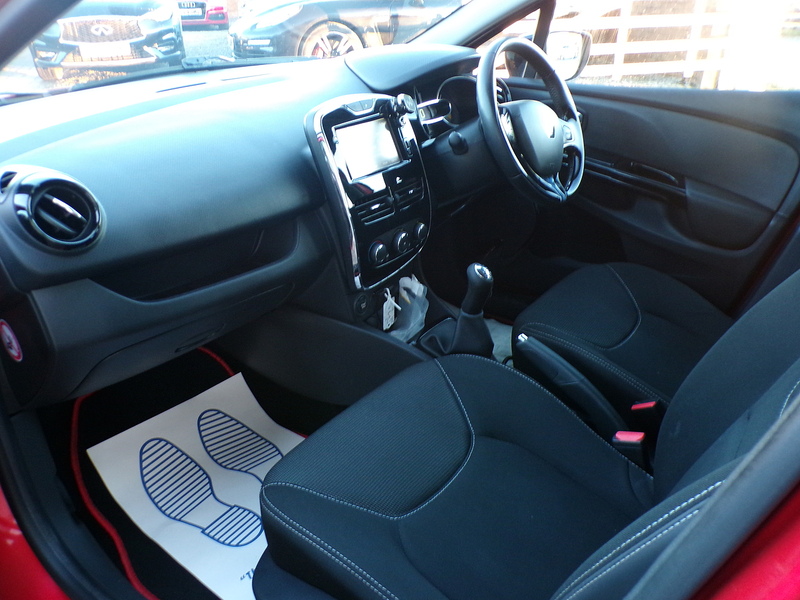 Renault Clio dCi Dynamique MediaNav - U1799