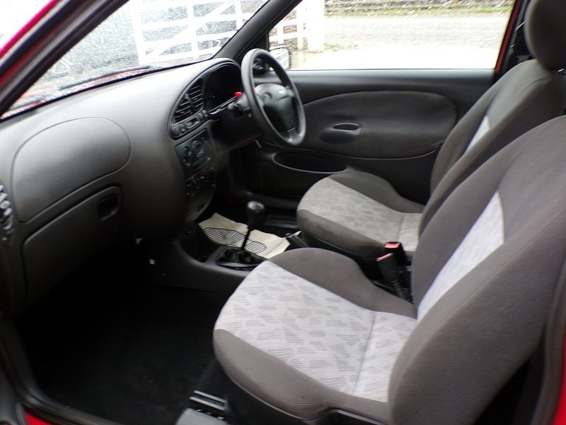 Ford Fiesta Fun - U1801