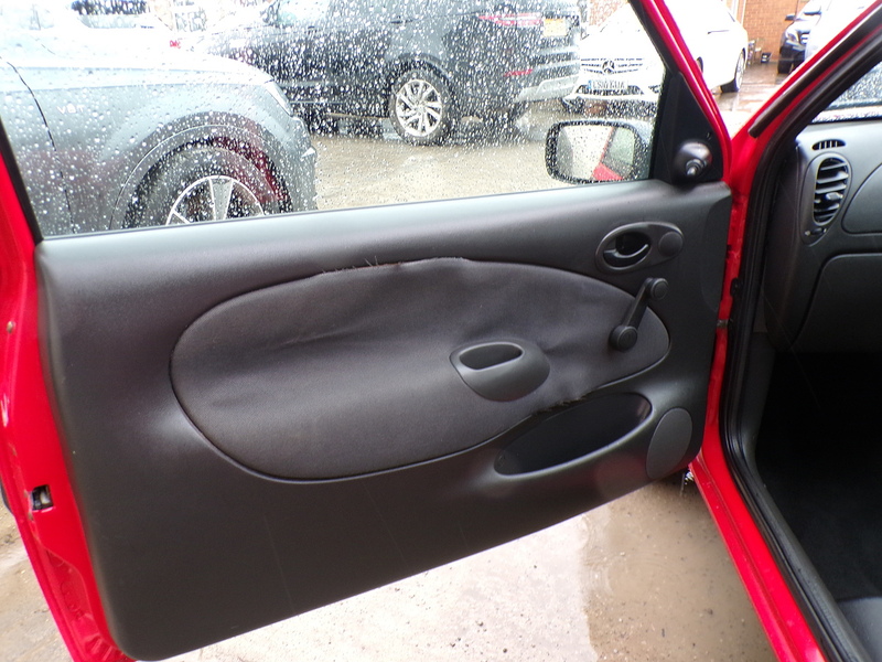 Ford Fiesta Fun - U1801