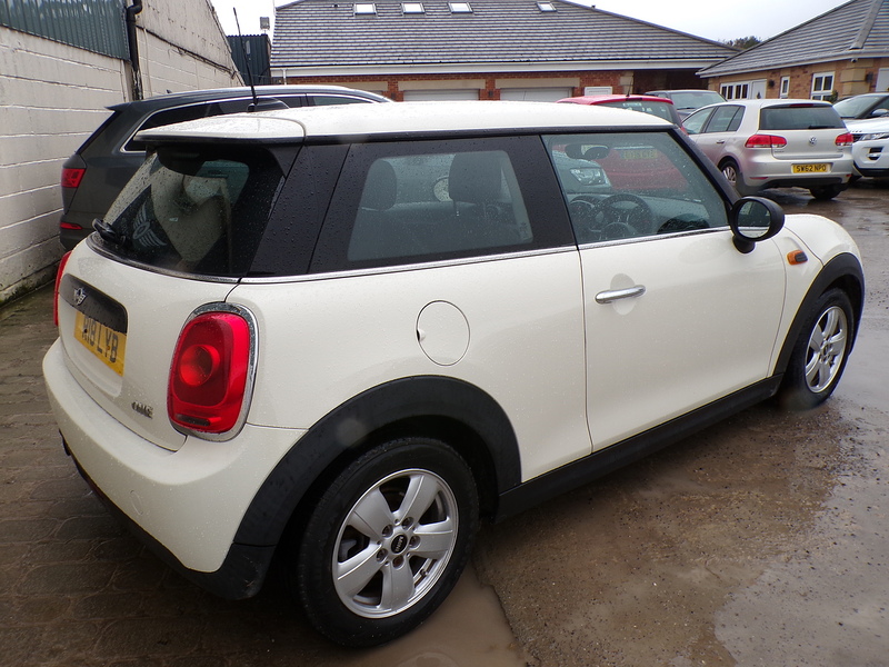 MINI Hatch One - U1803