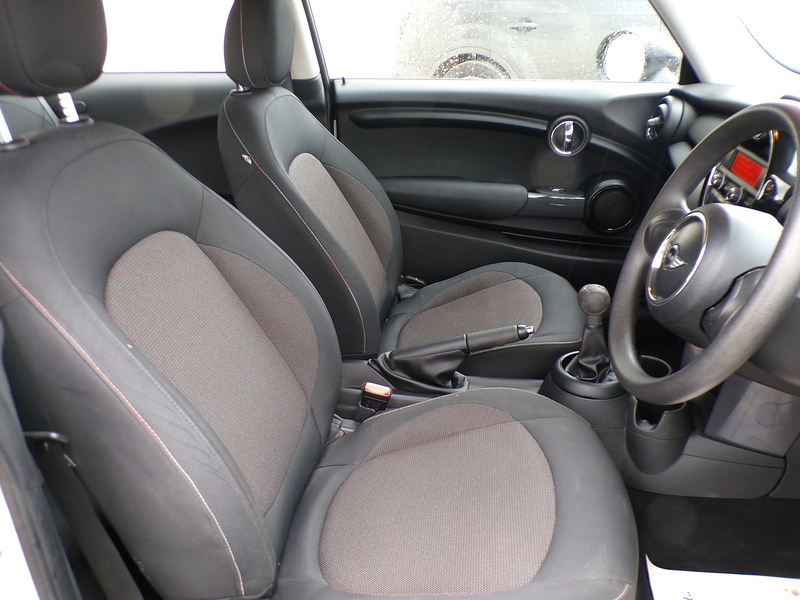 MINI Hatch One - U1803