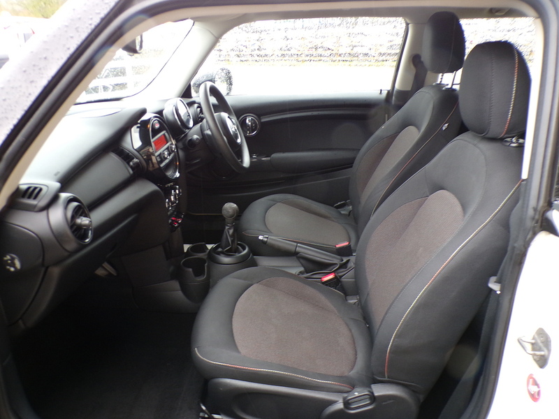 MINI Hatch One - U1803