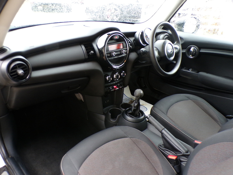 MINI Hatch One - U1803