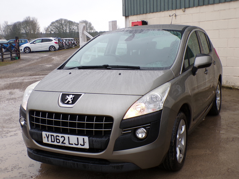 Peugeot 3008 HDi Active - U1804
