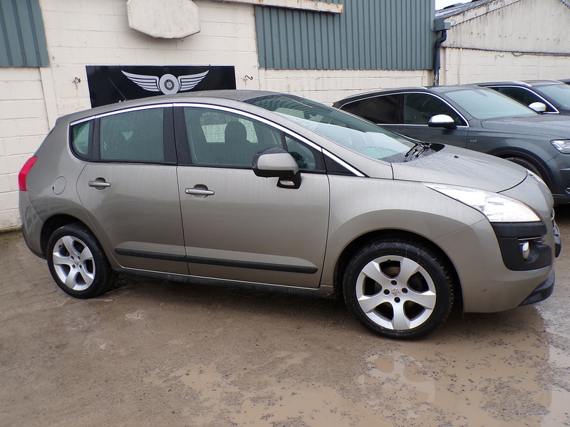 Peugeot 3008 HDi Active - U1804