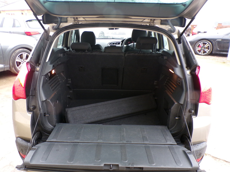 Peugeot 3008 HDi Active - U1804