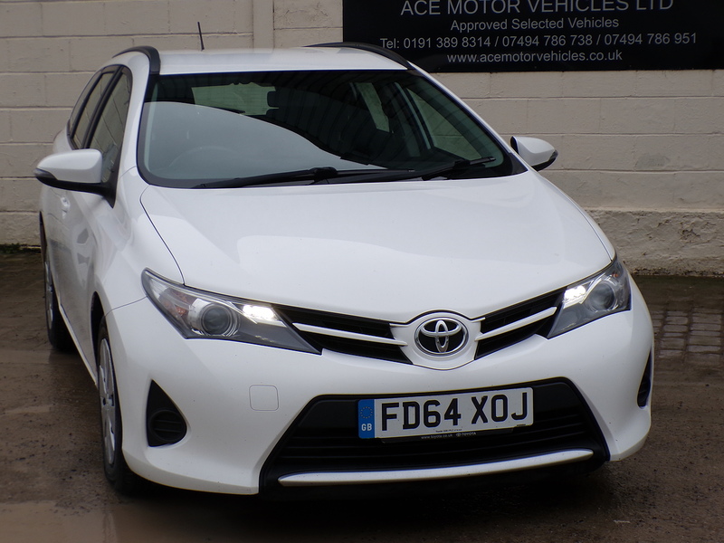 Toyota Auris D-4D Active - U1809