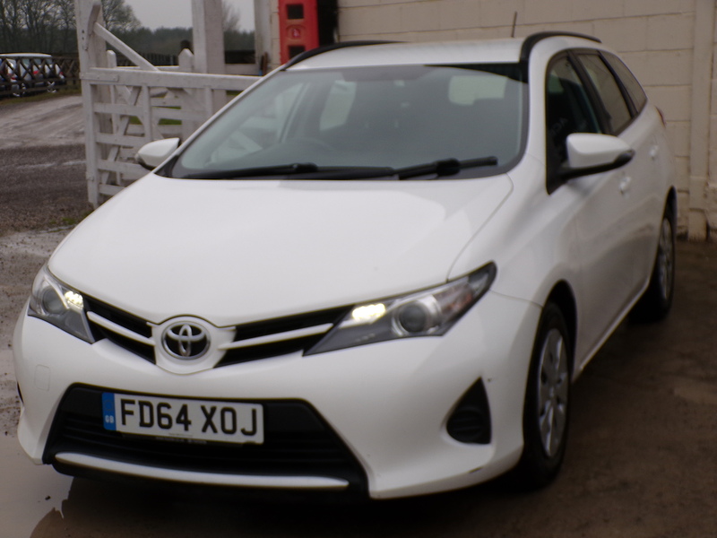 Toyota Auris D-4D Active - U1809