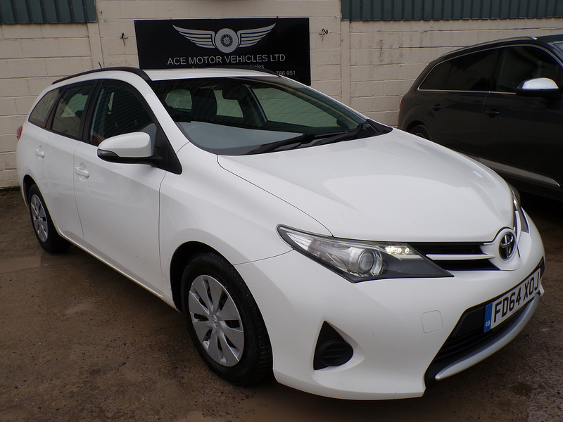 Toyota Auris D-4D Active - U1809