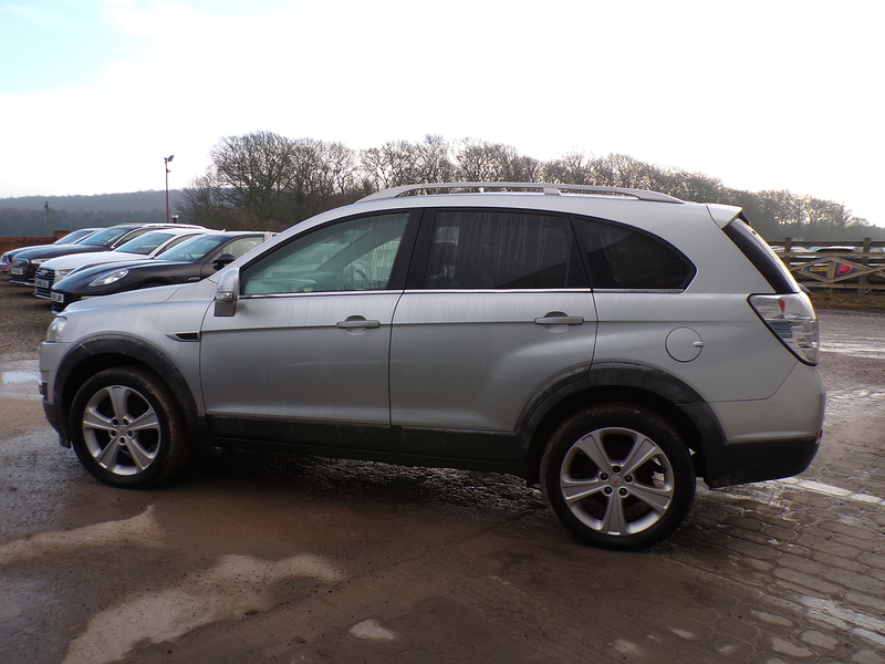 Chevrolet Captiva VCDi LTZ - U1818