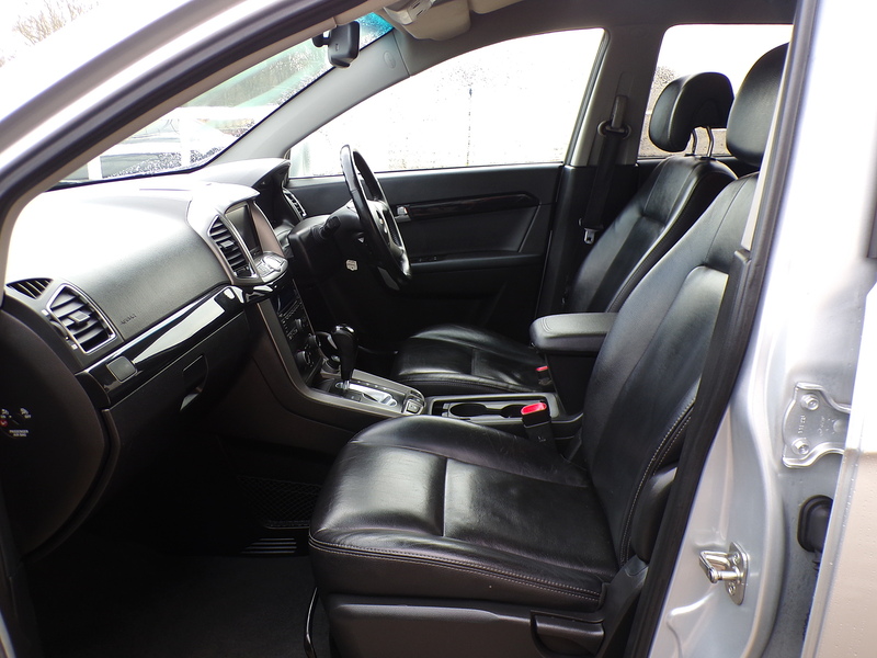 Chevrolet Captiva VCDi LTZ - U1818